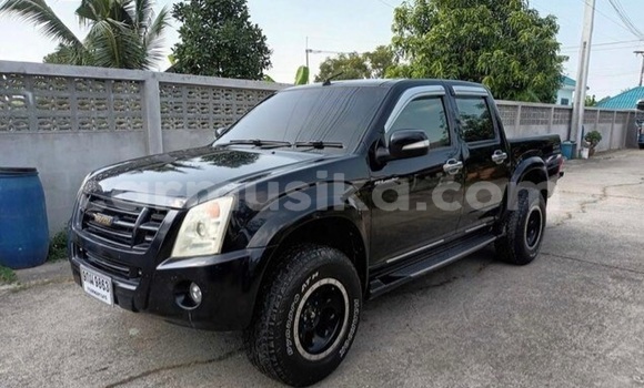 Nunua Ilio tumika Isuzu D–MAX Nyeusi Gari ndani ya Beitbridge nchini Matabeleland Kusini