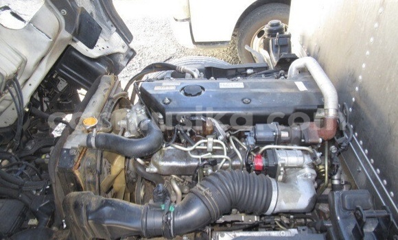 Acheter Occasion Utilitaire Isuzu Elf Blanc à Beitbridge, Matabeleland South Acheter Occasion Utilitaire Isuzu Elf Blanc à Beitbridge, Matabeleland South