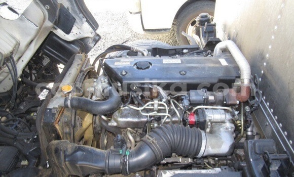 Acheter Occasion Utilitaire Isuzu Elf Blanc à Beitbridge, Matabeleland South Acheter Occasion Utilitaire Isuzu Elf Blanc à Beitbridge, Matabeleland South