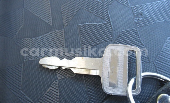 Acheter Occasion Utilitaire Isuzu Elf Blanc à Beitbridge, Matabeleland South Acheter Occasion Utilitaire Isuzu Elf Blanc à Beitbridge, Matabeleland South