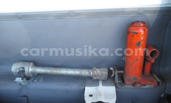 Acheter Occasion Utilitaire Isuzu Elf Blanc à Beitbridge, Matabeleland South Acheter Occasion Utilitaire Isuzu Elf Blanc à Beitbridge, Matabeleland South