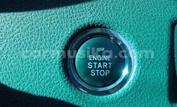 Acheter Occasion Voiture Toyota Mark X ZiO Blanc à Beitbridge, Matabeleland South Acheter Occasion Voiture Toyota Mark X ZiO Blanc à Beitbridge, Matabeleland South