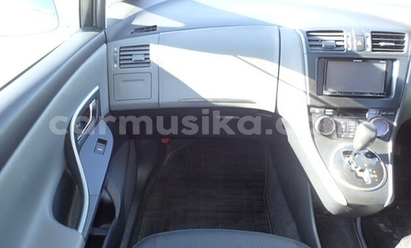 Acheter Occasion Voiture Toyota Mark X ZiO Blanc à Beitbridge, Matabeleland South Acheter Occasion Voiture Toyota Mark X ZiO Blanc à Beitbridge, Matabeleland South