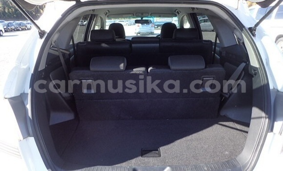 Acheter Occasion Voiture Toyota Mark X ZiO Blanc à Beitbridge, Matabeleland South Acheter Occasion Voiture Toyota Mark X ZiO Blanc à Beitbridge, Matabeleland South