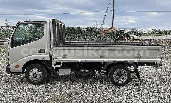 Buy Used Toyota Dyna Other Truck in Beitbridge in Matabeleland South Buy Used Toyota Dyna Other Truck in Beitbridge in Matabeleland South