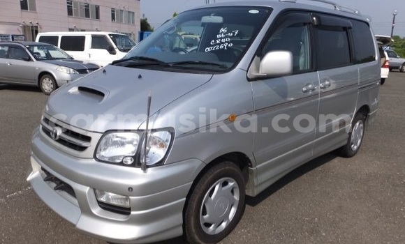 Buy Used Toyota Noah Other Car in Beitbridge in Matabeleland South
