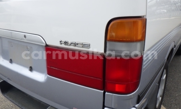 Nunua Ilio tumika Toyota Hiace Nyingine Gari ndani ya Beitbridge nchini Matabeleland Kusini Nunua Ilio tumika Toyota Hiace Nyingine Gari ndani ya Beitbridge nchini Matabeleland Kusini