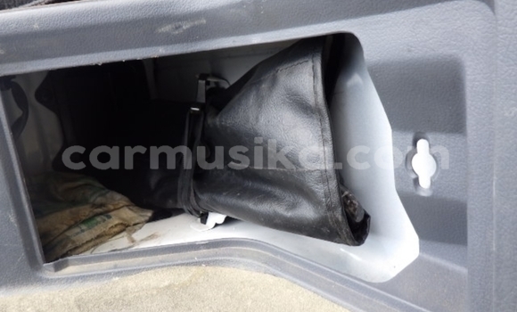 Nunua Ilio tumika Toyota Hiace Nyingine Gari ndani ya Beitbridge nchini Matabeleland Kusini Nunua Ilio tumika Toyota Hiace Nyingine Gari ndani ya Beitbridge nchini Matabeleland Kusini