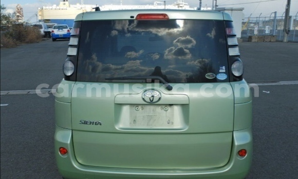 Nunua Ilio tumika Toyota Sienta Kijani Gari ndani ya Beitbridge nchini Matabeleland Kusini Nunua Ilio tumika Toyota Sienta Kijani Gari ndani ya Beitbridge nchini Matabeleland Kusini