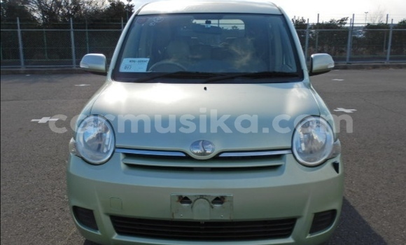 Nunua Ilio tumika Toyota Sienta Kijani Gari ndani ya Beitbridge nchini Matabeleland Kusini Nunua Ilio tumika Toyota Sienta Kijani Gari ndani ya Beitbridge nchini Matabeleland Kusini