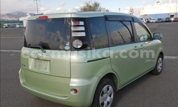 Nunua Ilio tumika Toyota Sienta Kijani Gari ndani ya Beitbridge nchini Matabeleland Kusini Nunua Ilio tumika Toyota Sienta Kijani Gari ndani ya Beitbridge nchini Matabeleland Kusini
