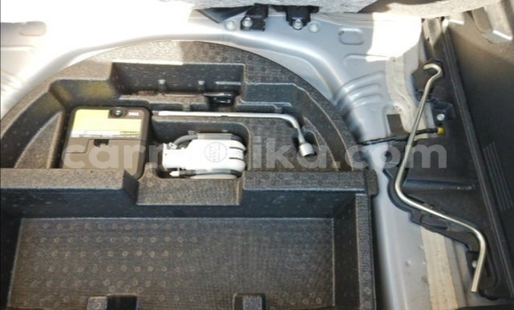 Nunua Ilio tumika Toyota Vitz Beige Gari ndani ya Beitbridge nchini Matabeleland Kusini Nunua Ilio tumika Toyota Vitz Beige Gari ndani ya Beitbridge nchini Matabeleland Kusini