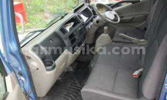 Tenga Tsaru Nissan Evalia Bhuruu Rori in Beitbridge in Matabeleland South Tenga Tsaru Nissan Evalia Bhuruu Rori in Beitbridge in Matabeleland South