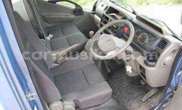 Tenga Tsaru Nissan Evalia Bhuruu Rori in Beitbridge in Matabeleland South Tenga Tsaru Nissan Evalia Bhuruu Rori in Beitbridge in Matabeleland South