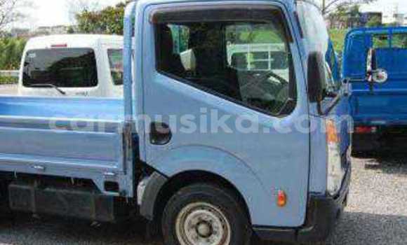 Tenga Tsaru Nissan Evalia Bhuruu Rori in Beitbridge in Matabeleland South Tenga Tsaru Nissan Evalia Bhuruu Rori in Beitbridge in Matabeleland South