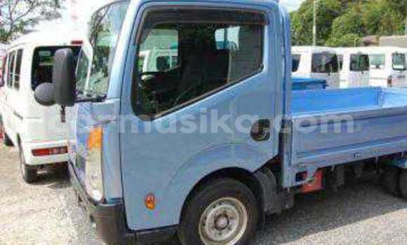 Tenga Tsaru Nissan Evalia Bhuruu Rori in Beitbridge in Matabeleland South Tenga Tsaru Nissan Evalia Bhuruu Rori in Beitbridge in Matabeleland South