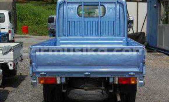 Tenga Tsaru Nissan Evalia Bhuruu Rori in Beitbridge in Matabeleland South Tenga Tsaru Nissan Evalia Bhuruu Rori in Beitbridge in Matabeleland South