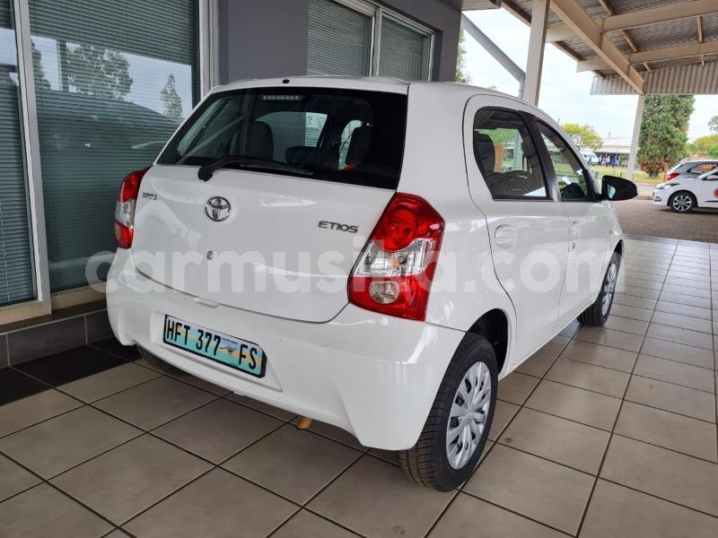 Big with watermark toyota etios matabeleland south beitbridge 27244