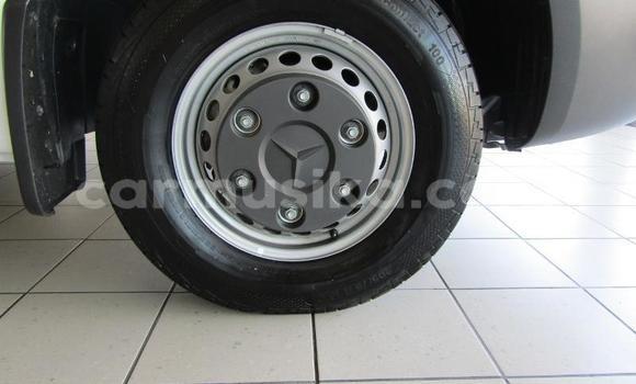 Acheter Occasion Utilitaire Mercedes‒Benz Sprinter Blanc à Beitbridge, Matabeleland South Acheter Occasion Utilitaire Mercedes‒Benz Sprinter Blanc à Beitbridge, Matabeleland South