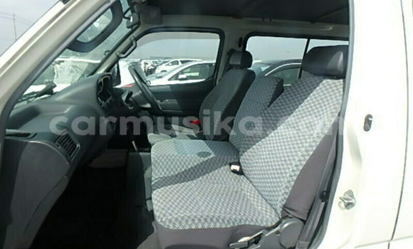 Buy Used Toyota Hiace Other Car in Beitbridge in Matabeleland South Buy Used Toyota Hiace Other Car in Beitbridge in Matabeleland South