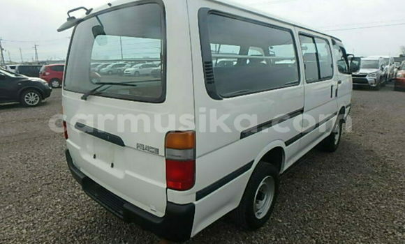 Buy Used Toyota Hiace Other Car in Beitbridge in Matabeleland South Buy Used Toyota Hiace Other Car in Beitbridge in Matabeleland South