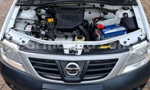 Buy Used Nissan NV200 White Car in Beitbridge in Matabeleland South Buy Used Nissan NV200 White Car in Beitbridge in Matabeleland South