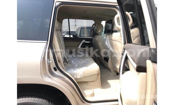 Nunua Imported Toyota Land Cruiser Nyingine Gari ndani ya Import - Dubai nchini Harare Nunua Imported Toyota Land Cruiser Nyingine Gari ndani ya Import - Dubai nchini Harare