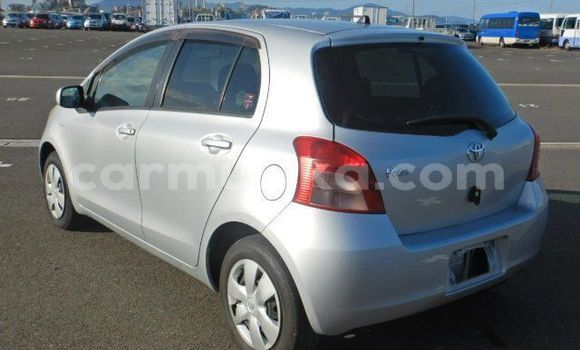 Buy Used Toyota Vitz Silver Car in Beitbridge in Matabeleland South Buy Used Toyota Vitz Silver Car in Beitbridge in Matabeleland South