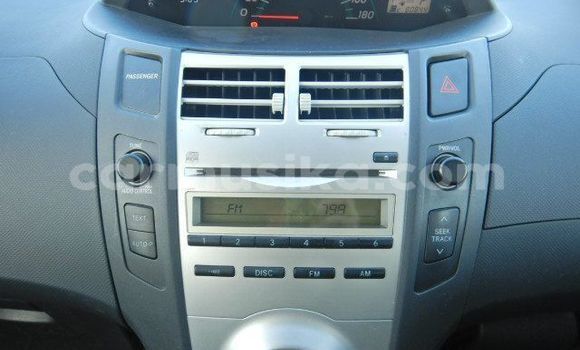 Buy Used Toyota Vitz Silver Car in Beitbridge in Matabeleland South Buy Used Toyota Vitz Silver Car in Beitbridge in Matabeleland South