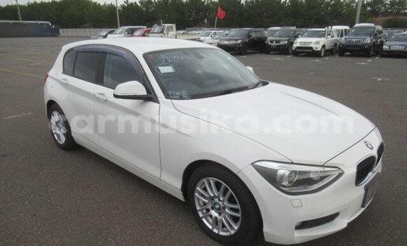 Acheter Occasion Voiture BMW 1-Series Blanc à Beitbridge, Matabeleland South Acheter Occasion Voiture BMW 1-Series Blanc à Beitbridge, Matabeleland South