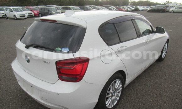 Acheter Occasion Voiture BMW 1-Series Blanc à Beitbridge, Matabeleland South Acheter Occasion Voiture BMW 1-Series Blanc à Beitbridge, Matabeleland South