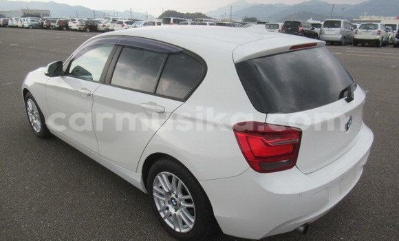 Acheter Occasion Voiture BMW 1-Series Blanc à Beitbridge, Matabeleland South Acheter Occasion Voiture BMW 1-Series Blanc à Beitbridge, Matabeleland South