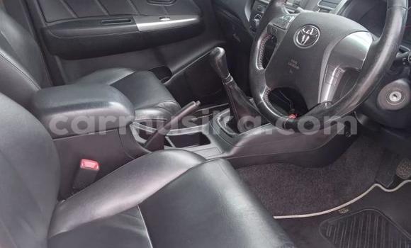 Buy Used Toyota Hilux White Car in Beitbridge in Matabeleland South Buy Used Toyota Hilux White Car in Beitbridge in Matabeleland South