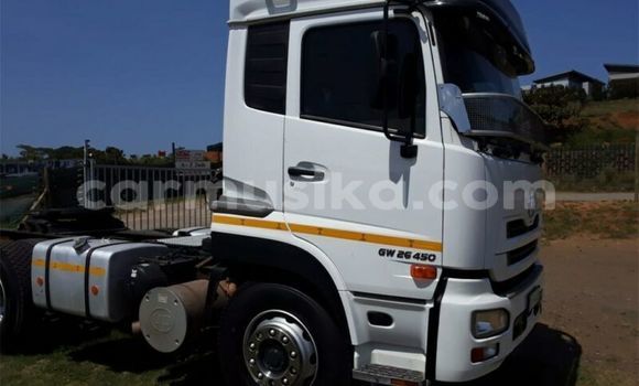 Acheter Occasion Utilitaire DAF CF Blanc à Beitbridge, Matabeleland South Acheter Occasion Utilitaire DAF CF Blanc à Beitbridge, Matabeleland South