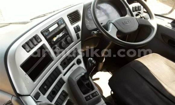 Acheter Occasion Utilitaire DAF CF Blanc à Beitbridge, Matabeleland South Acheter Occasion Utilitaire DAF CF Blanc à Beitbridge, Matabeleland South