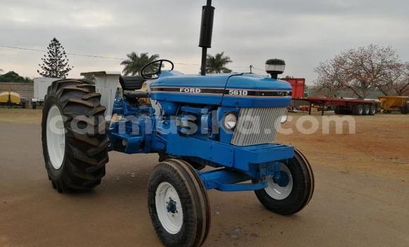 Nunua Ilio tumika Ford E 150 Cargo Van Bluu Lori ndani ya Beitbridge nchini Matabeleland Kusini