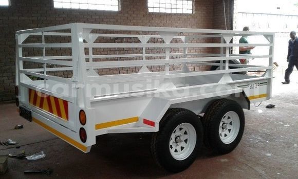 Buy Used Powerstar 2628 White Truck in Beitbridge in Matabeleland South