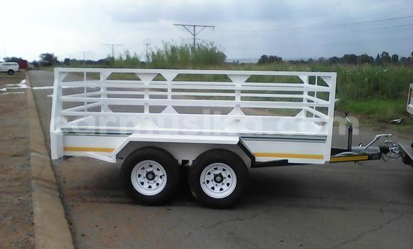 Acheter Occasion Utilitaire Powerstar 2628 Blanc à Beitbridge, Matabeleland South Acheter Occasion Utilitaire Powerstar 2628 Blanc à Beitbridge, Matabeleland South