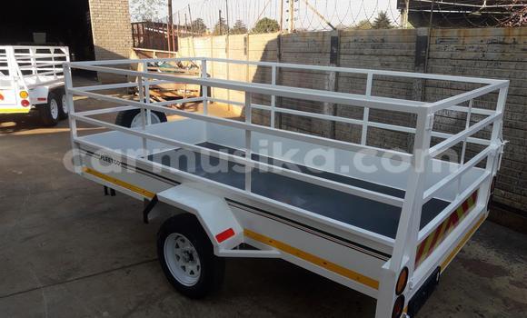 Buy Used Ford E 150 Cargo Van White Truck in Beitbridge in Matabeleland South Buy Used Ford E 150 Cargo Van White Truck in Beitbridge in Matabeleland South