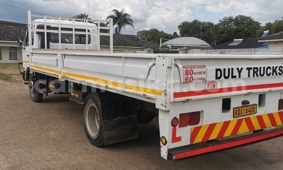 Acheter Occasion Utilitaire Nissan UD Blanc à Harare, Harare Acheter Occasion Utilitaire Nissan UD Blanc à Harare, Harare