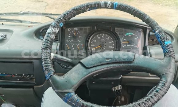 Acheter Occasion Utilitaire Nissan UD Blanc à Harare, Harare Acheter Occasion Utilitaire Nissan UD Blanc à Harare, Harare