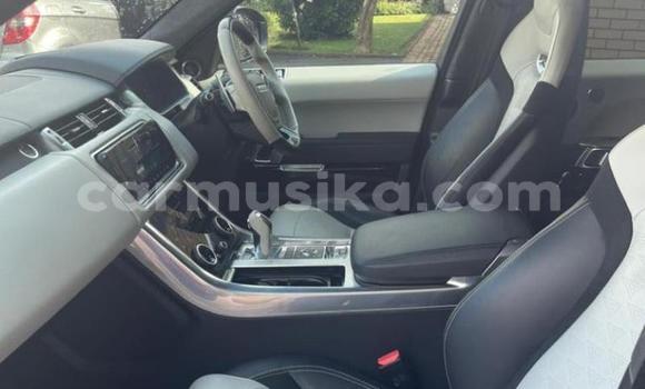 Buy Used Land Rover Range Rover Silver Car in Chipinge in Manicaland Buy Used Land Rover Range Rover Silver Car in Chipinge in Manicaland