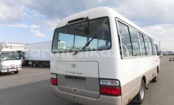 Buy Used Toyota Coaster Beige Car in Beitbridge in Matabeleland South Buy Used Toyota Coaster Beige Car in Beitbridge in Matabeleland South