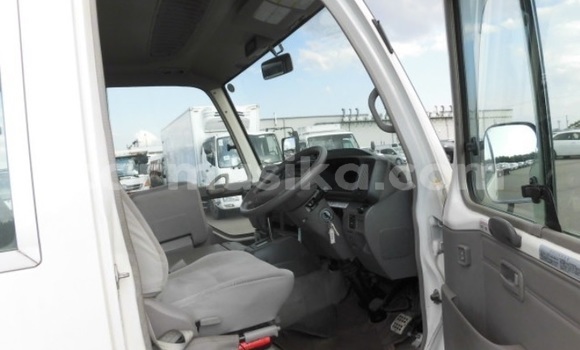 Buy Used Toyota Coaster Beige Car in Beitbridge in Matabeleland South Buy Used Toyota Coaster Beige Car in Beitbridge in Matabeleland South