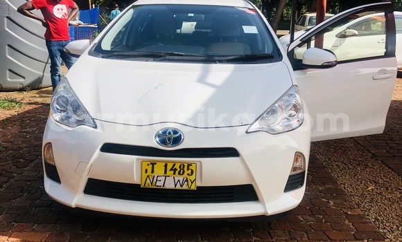 Tenga Tsaru Toyota Aqua Chena Mota In Beitbridge In Matabeleland South Carmusika