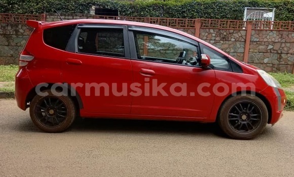 Tenga Tsaru Honda Fit Tsvuku Mota in Harare in Harare Tenga Tsaru Honda Fit Tsvuku Mota in Harare in Harare