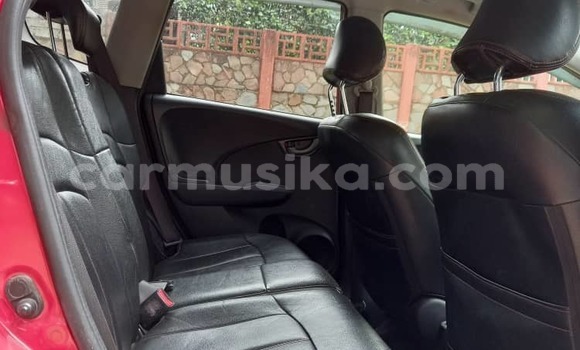 Tenga Tsaru Honda Fit Tsvuku Mota in Harare in Harare Tenga Tsaru Honda Fit Tsvuku Mota in Harare in Harare