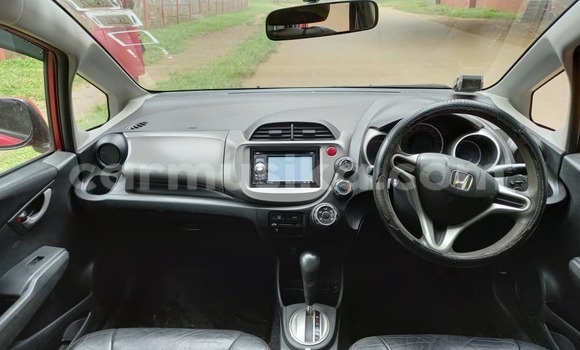 Tenga Tsaru Honda Fit Tsvuku Mota in Harare in Harare Tenga Tsaru Honda Fit Tsvuku Mota in Harare in Harare