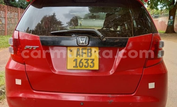 Tenga Tsaru Honda Fit Tsvuku Mota in Harare in Harare Tenga Tsaru Honda Fit Tsvuku Mota in Harare in Harare