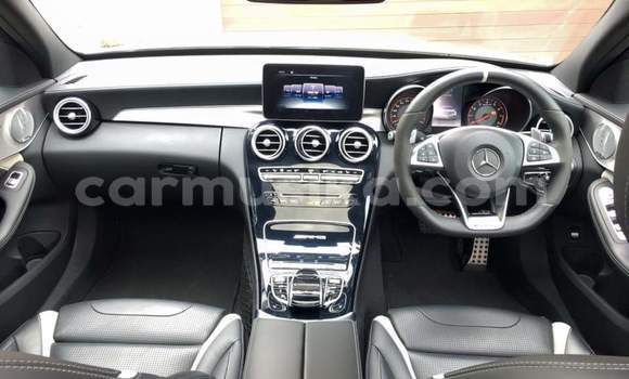 Acheter Occasion Voiture Mercedes‒Benz C-klasse AMG Blanc à Beitbridge, Matabeleland South Acheter Occasion Voiture Mercedes‒Benz C-klasse AMG Blanc à Beitbridge, Matabeleland South